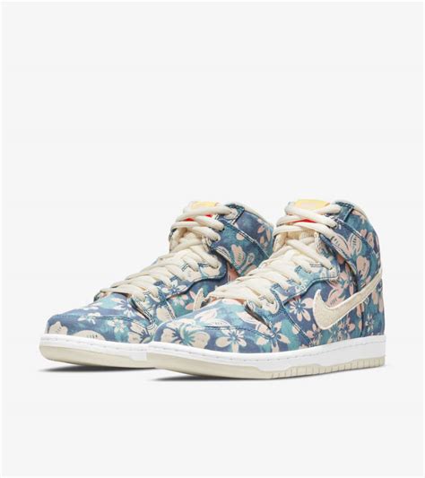 hawaii dunks nike|Nike hawaiian skateboard.